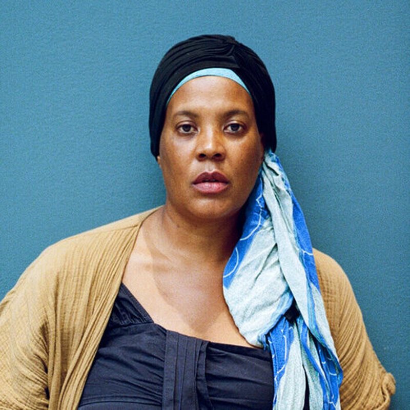 Ксавьера Симмонс (1974) - фото 1